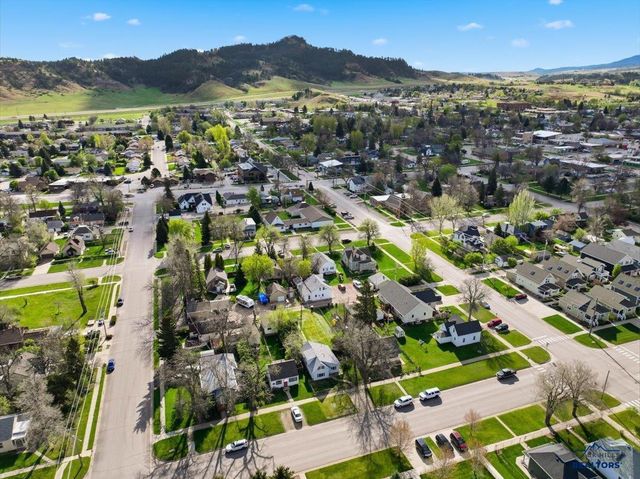 1120 N CANYON ST, Spearfish, SD 57783