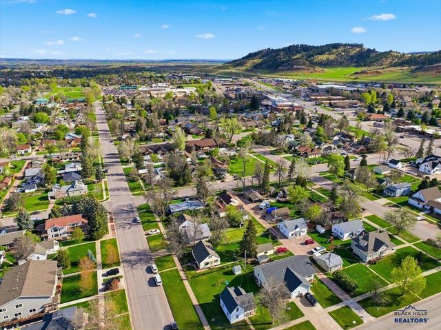 1120 N CANYON ST, Spearfish, SD 57783