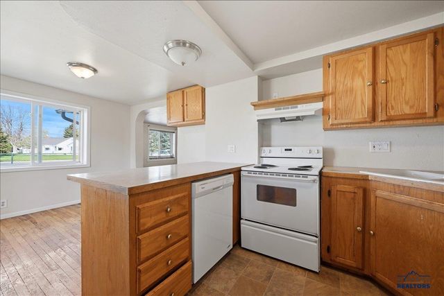 1120 N CANYON ST, Spearfish, SD 57783