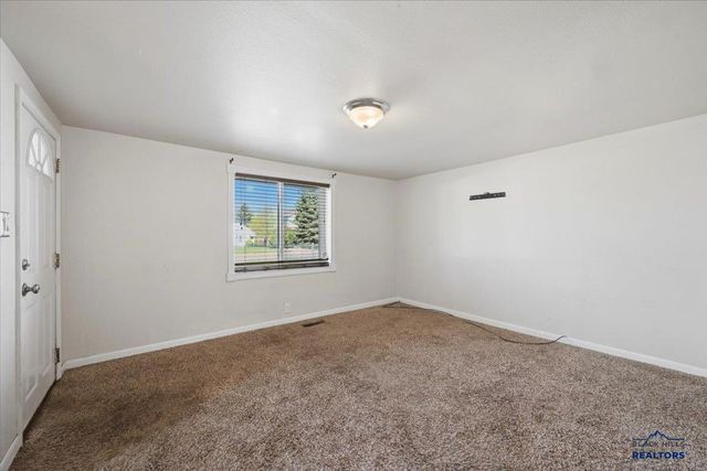 1120 N CANYON ST, Spearfish, SD 57783
