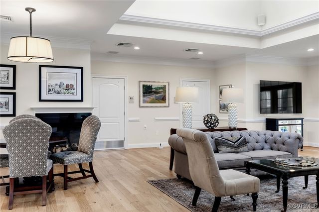 9479 Creek Summit Cir, Richmond, VA 23235