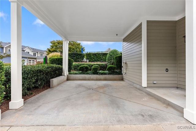 9479 Creek Summit Cir, Richmond, VA 23235