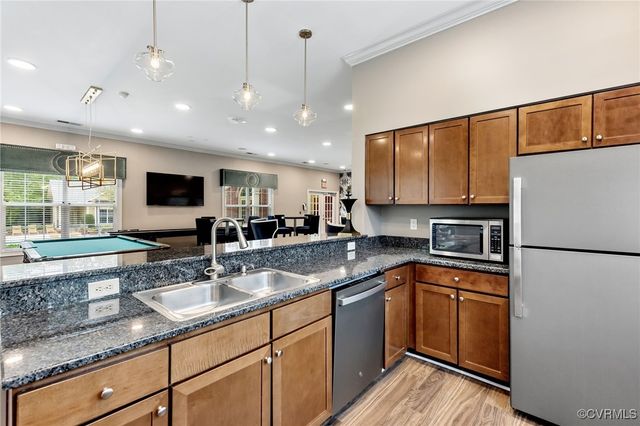9479 Creek Summit Cir, Richmond, VA 23235