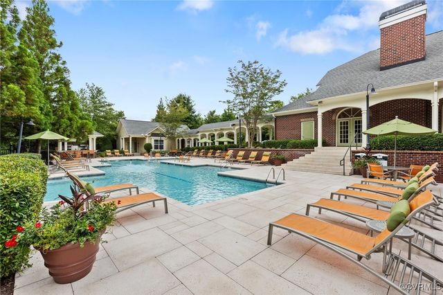 9479 Creek Summit Cir, Richmond, VA 23235