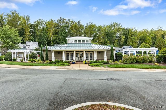 9479 Creek Summit Cir, Richmond, VA 23235