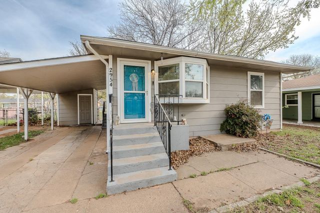 2954 LAVELL AVENUE, Wichita Falls, TX 76308