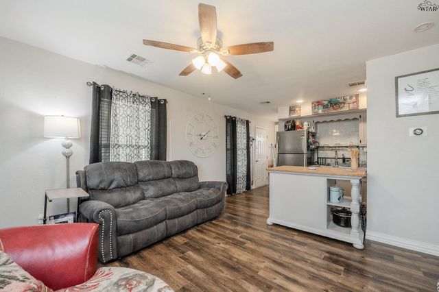 2954 LAVELL AVENUE, Wichita Falls, TX 76308