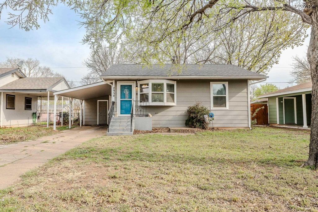 2954 LAVELL AVENUE, Wichita Falls, TX 76308