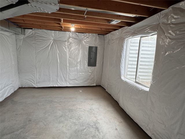 412 E Lally Street, Des Moines, IA 50315