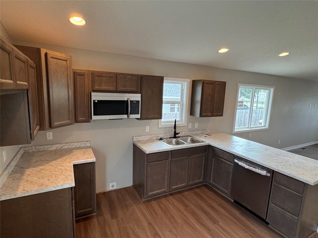 412 E Lally Street, Des Moines, IA 50315