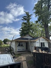 412 E Lally Street, Des Moines, IA 50315