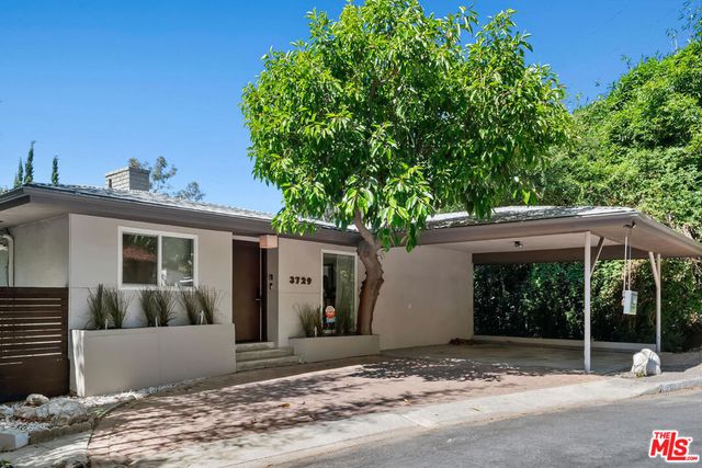 3729 Reklaw Drive, Studio City, CA 91604