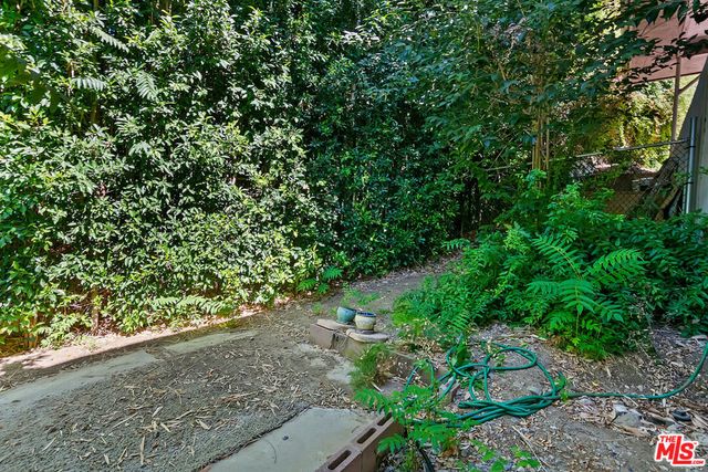 3729 Reklaw Drive, Studio City, CA 91604