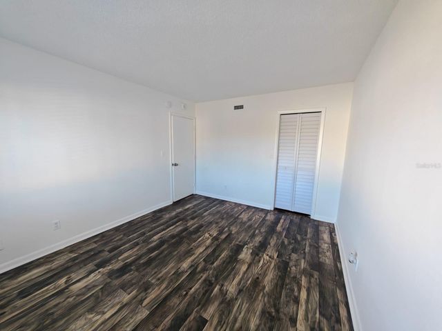 615 N KEENE ROAD Q12, Clearwater, FL 33755