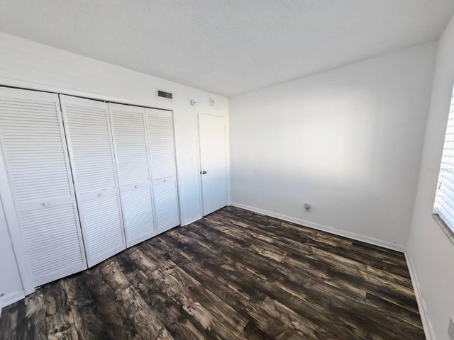 615 N KEENE ROAD Q12, Clearwater, FL 33755