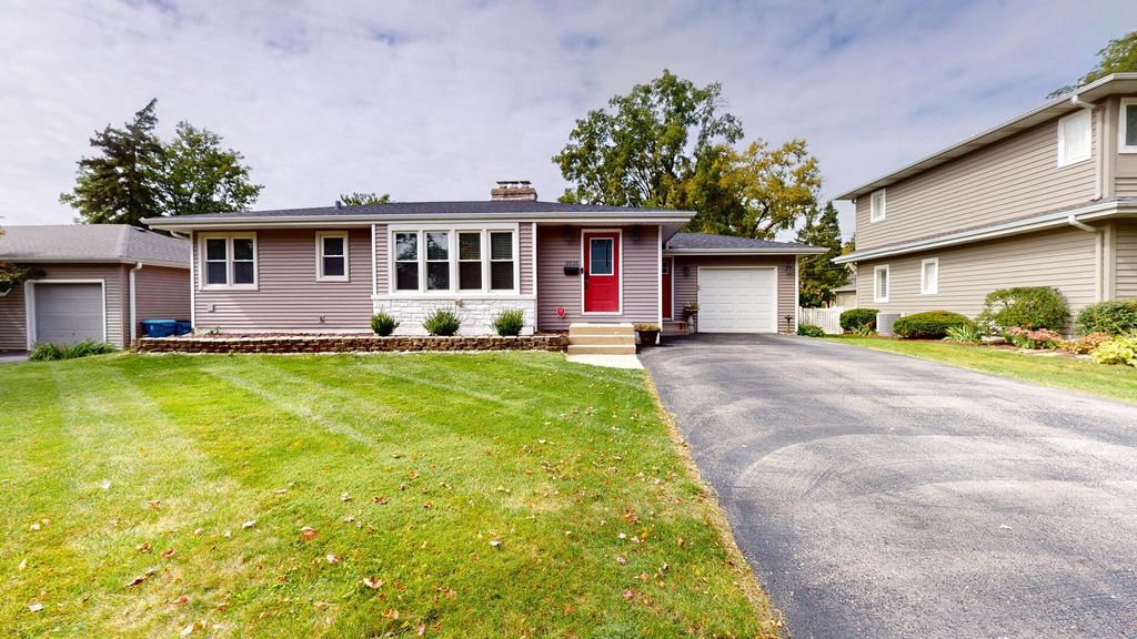 3936 Highland Avenue, Downers Grove, IL 60515 — photo 2