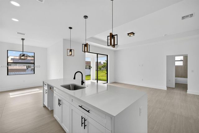 5432 Benton St, Lehigh Acres, FL 33971