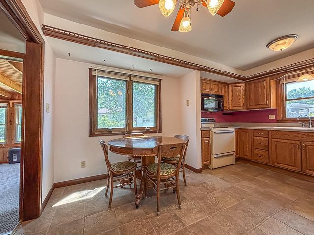 W152N8310 Elm LANE, Menomonee Falls, WI 53051