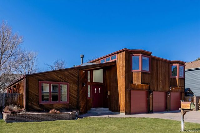 9270 W Baltic Drive, Lakewood, CO 80227