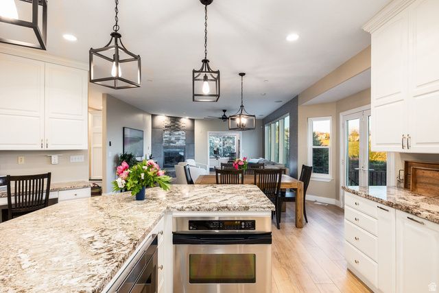 15211 S LONE OAK CT, Draper, UT 84020