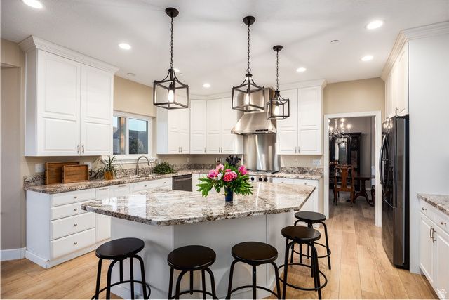15211 S LONE OAK CT, Draper, UT 84020