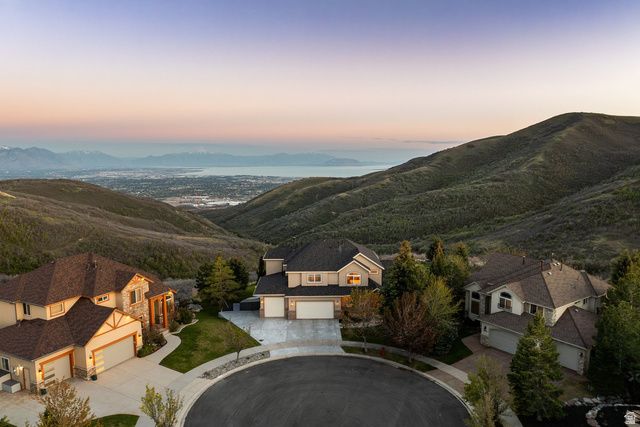15211 S LONE OAK CT, Draper, UT 84020