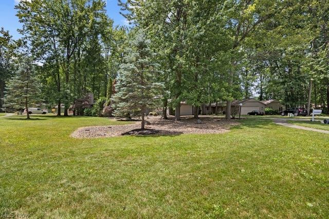 32633 Woodridge Court, North Ridgeville, OH 44039