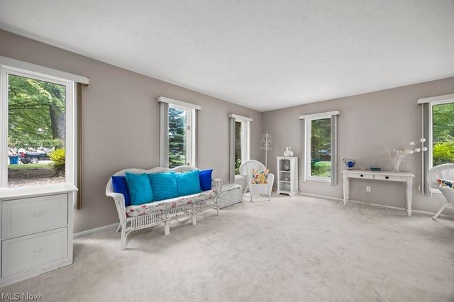 32633 Woodridge Court, North Ridgeville, OH 44039
