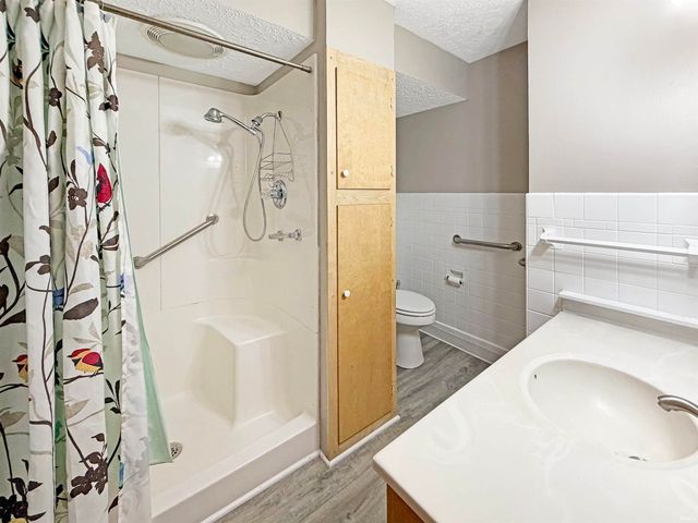 1706 E Walnut Street, Frankfort, IN 46041