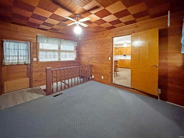 1706 E Walnut Street, Frankfort, IN 46041