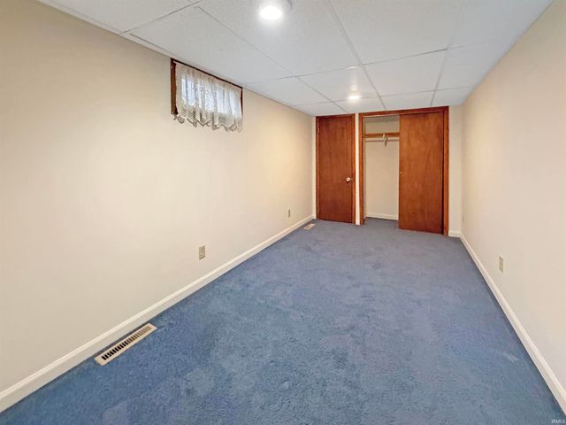 1706 E Walnut Street, Frankfort, IN 46041