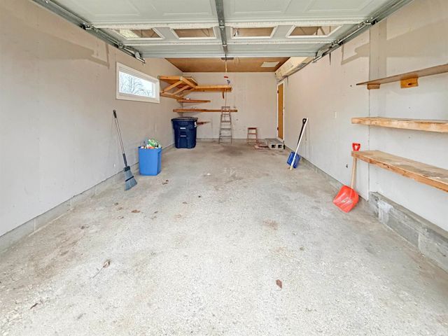 1706 E Walnut Street, Frankfort, IN 46041