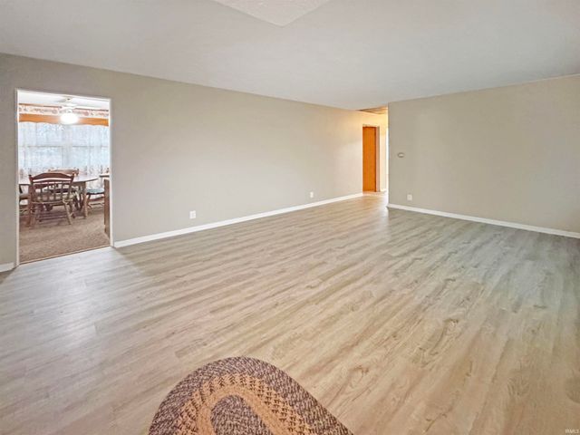 1706 E Walnut Street, Frankfort, IN 46041