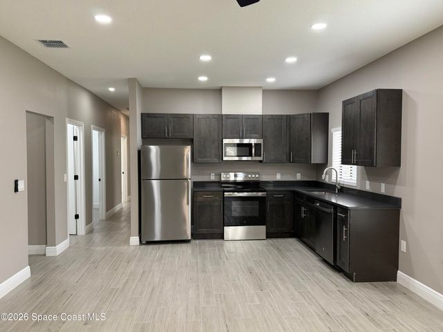 1649 Belem Street SE B, Palm Bay, FL 32909