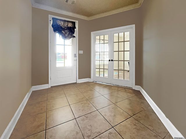 10459 Oakmount Dr, Denham Springs, LA 70706