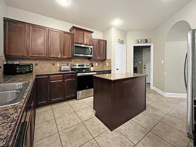 10459 Oakmount Dr, Denham Springs, LA 70706