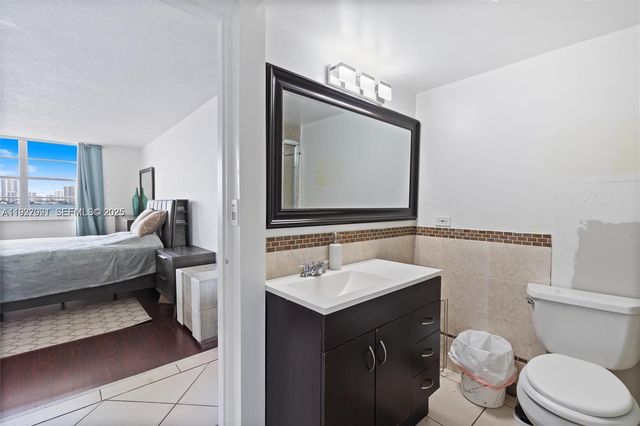 251 174th St 218, Sunny Isles Beach, FL 33160