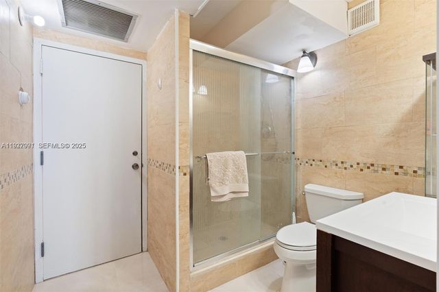 251 174th St 218, Sunny Isles Beach, FL 33160