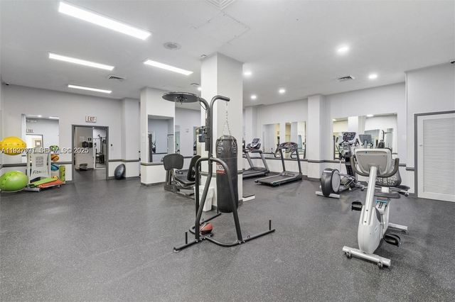 251 174th St 218, Sunny Isles Beach, FL 33160