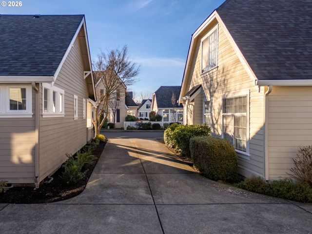 17146 Se 23RD Dr 16, Vancouver, WA 98683