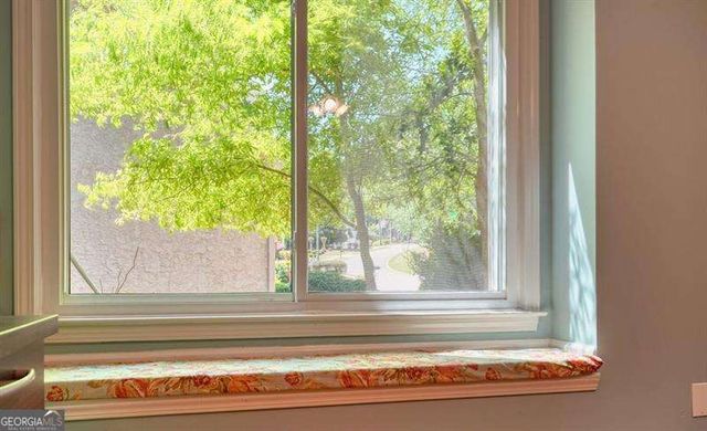 716 Whisper Wind Court, Woodstock, GA 30189