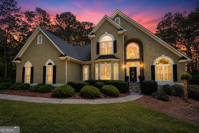716 Whisper Wind Court, Woodstock, GA 30189