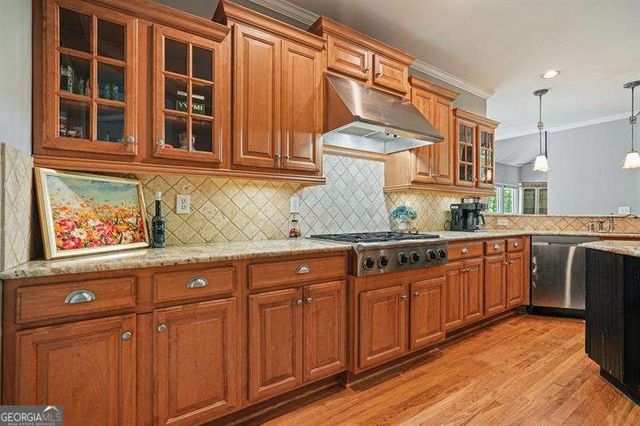 716 Whisper Wind Court, Woodstock, GA 30189