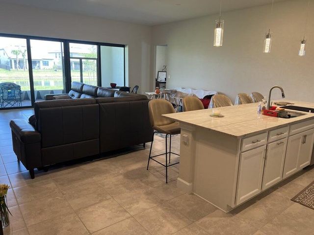 663 SE Villandry Way, Port St. Lucie, Port St Lucie, FL 34984