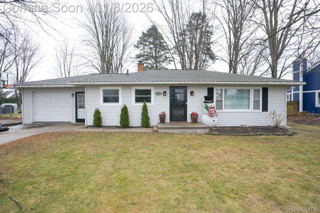 47400 Card Road, Macomb Township, MI 48044