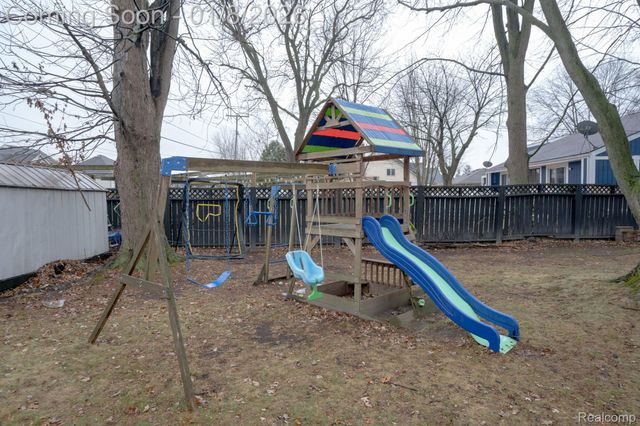 47400 Card Road, Macomb Township, MI 48044