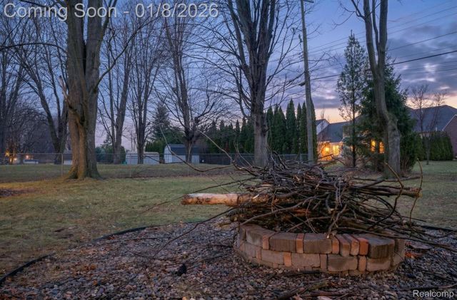 47400 Card Road, Macomb Township, MI 48044