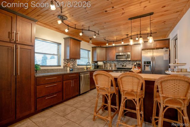 47400 Card Road, Macomb Township, MI 48044