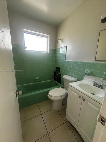 237 NW 55th St 237, Miami, FL 33127