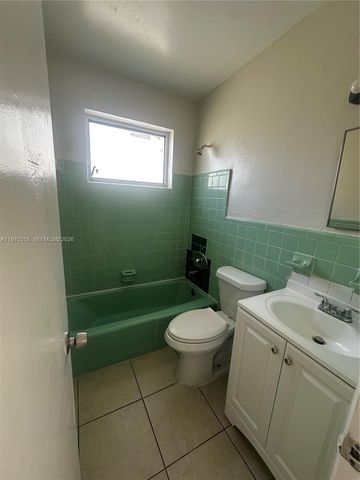 237 NW 55th St 237, Miami, FL 33127